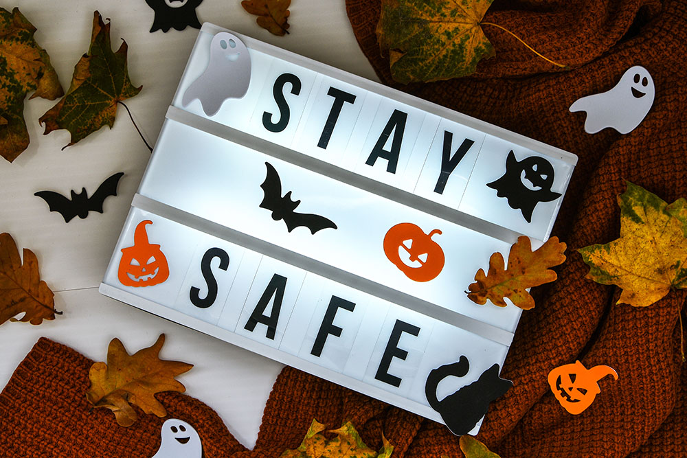 Halloween Safety Tips:  A Spooktacular Guide for a Safe and Fun Celebration